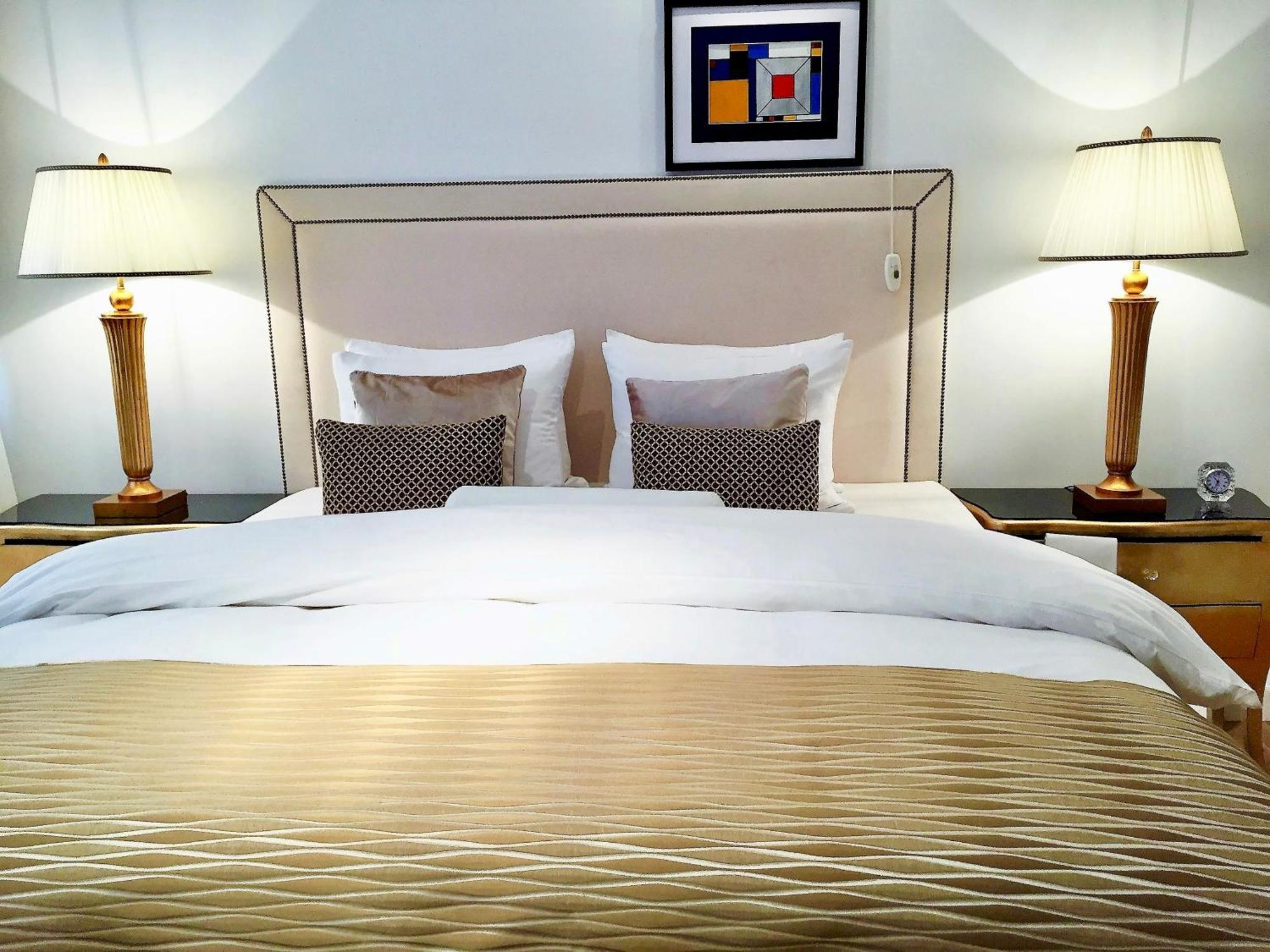 Mondrian Luxury Suites & Apartments Market Square I Warschau Kamer foto